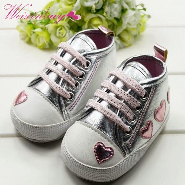 Girls Silver Crib Heart Soft Shoes